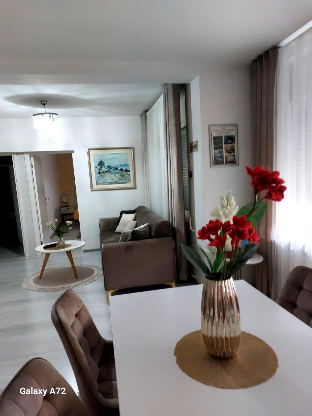 Apartman River Una บีฮัช ภายนอก รูปภาพ